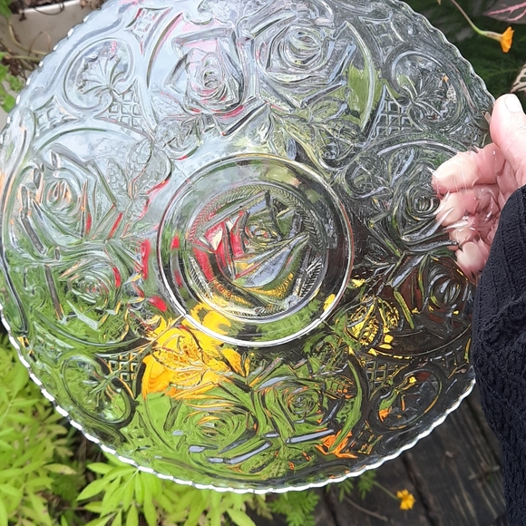 Crystal Roses Serving Platter - Picture 2 of 7
